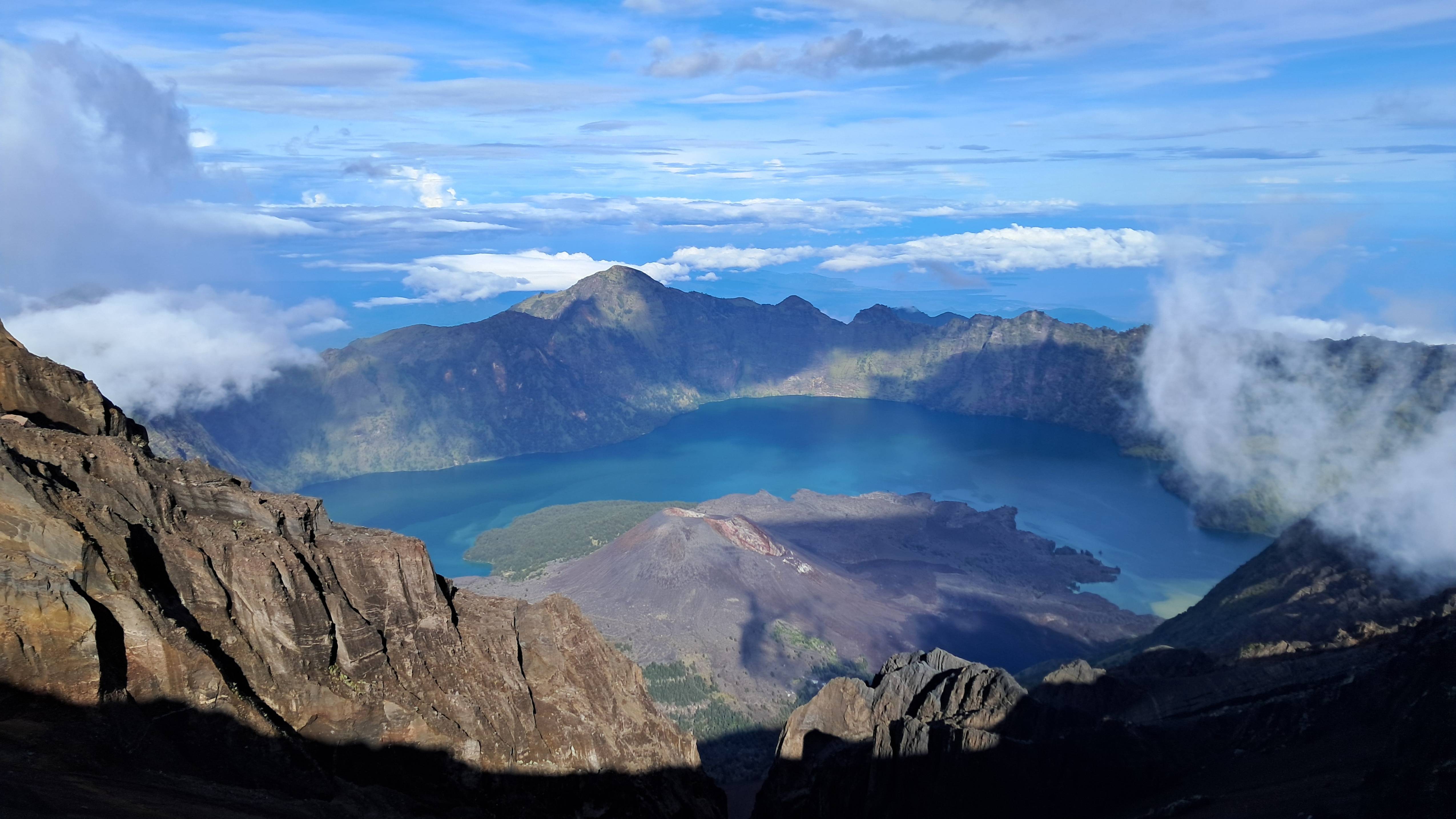 🌋 Вулкан на Ринджани (Ломбок) – максимально честный и подробный гайд без прикрас!