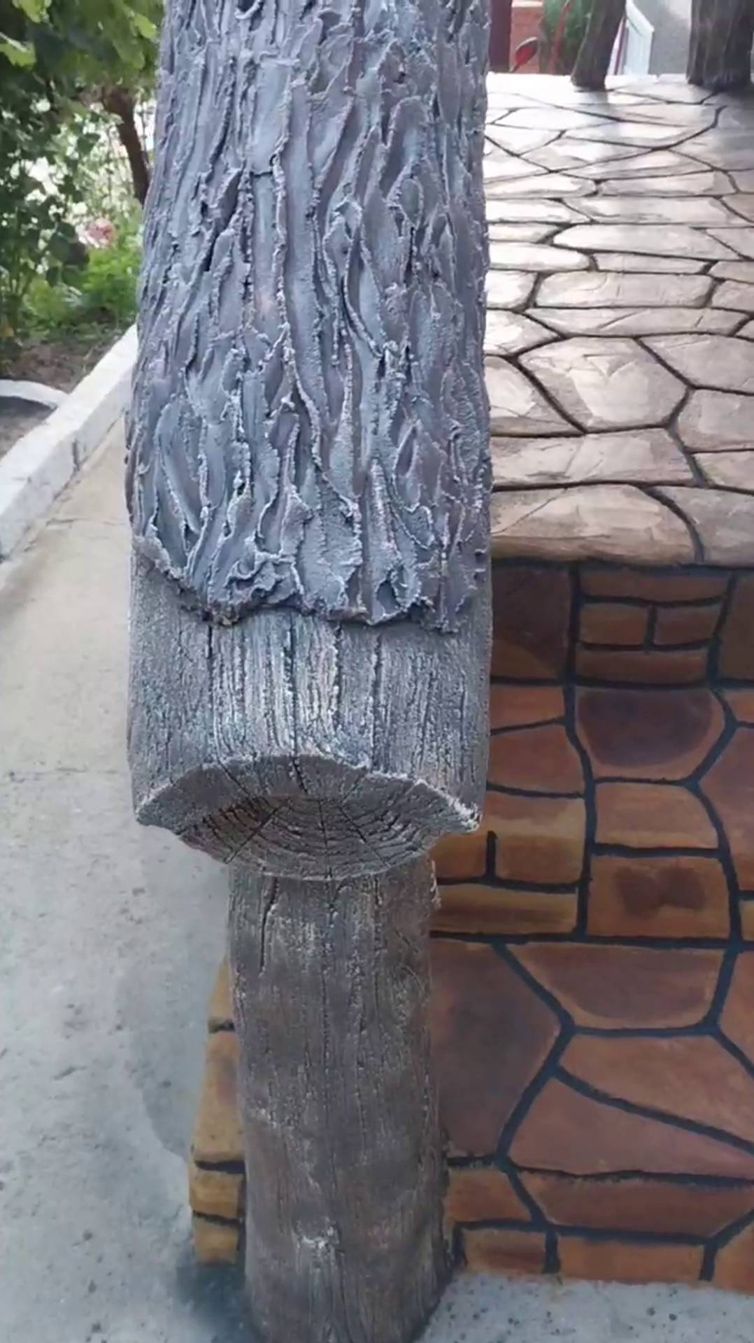 оформление  ступенек  вход  в  дом .декоративный  камень.  фильм зрителей.