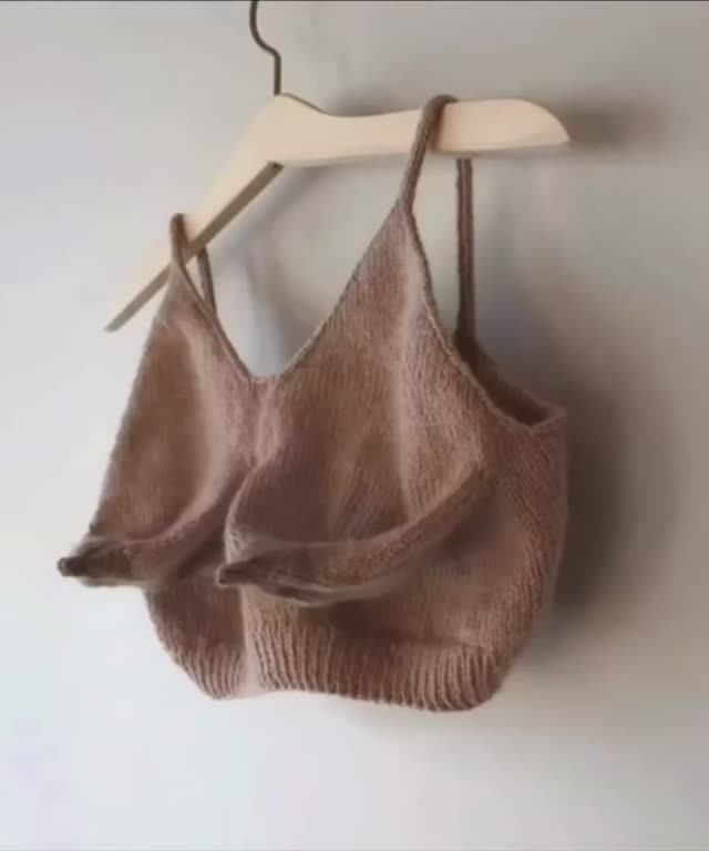 Бабушка связала на всю семью!