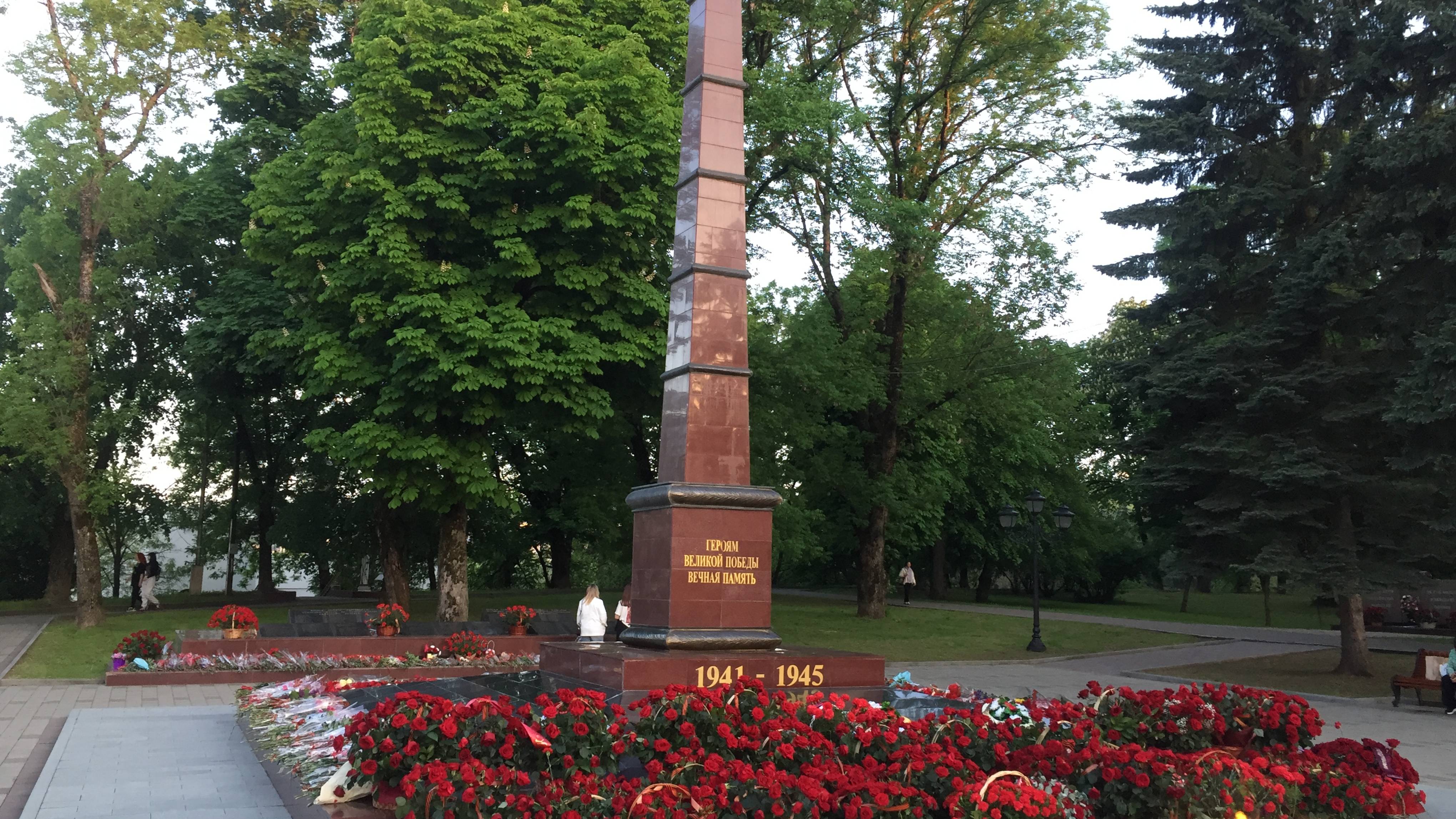 Жители и гости Нальчика празднуют 80 летие Великой Победы. Кабардино-Балкария 9 мая 2025 года