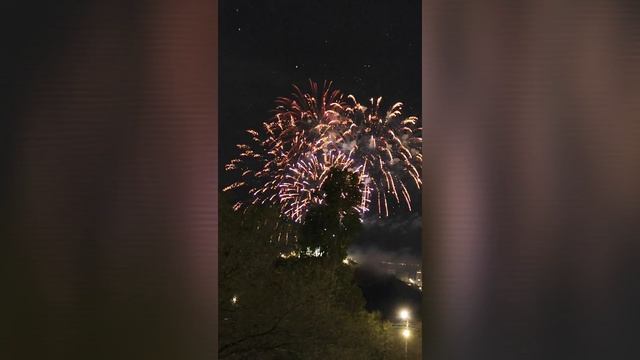 Салют в Саратове 9 мая 2025 год