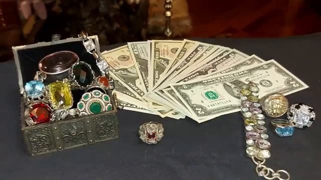 МАК НА ПЕРЕКРЕСТКЕ