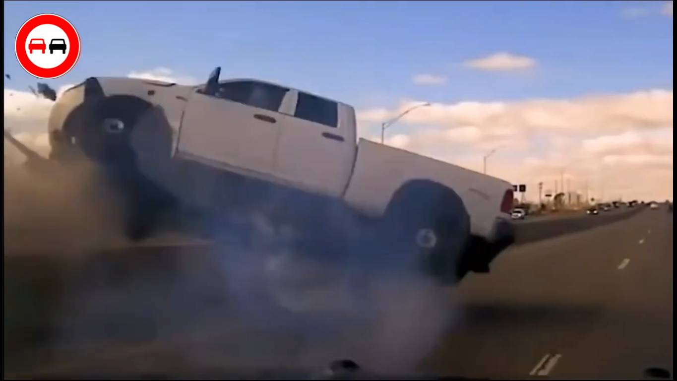 ЖЁСТКИЕ ИНЦИДЕНТЫ НА ДОРОГЕ. Торопыги водители несутся на скорости не реагируя на препятствия.