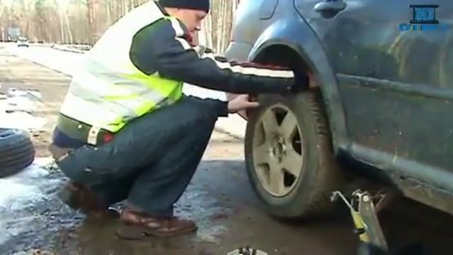 Как поменять колесо на автомобиле