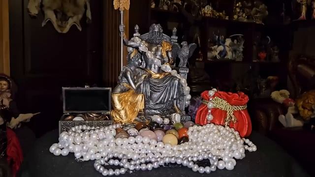 ПОМОГАЕМ МУЖЧИНЕ... проводят дамы