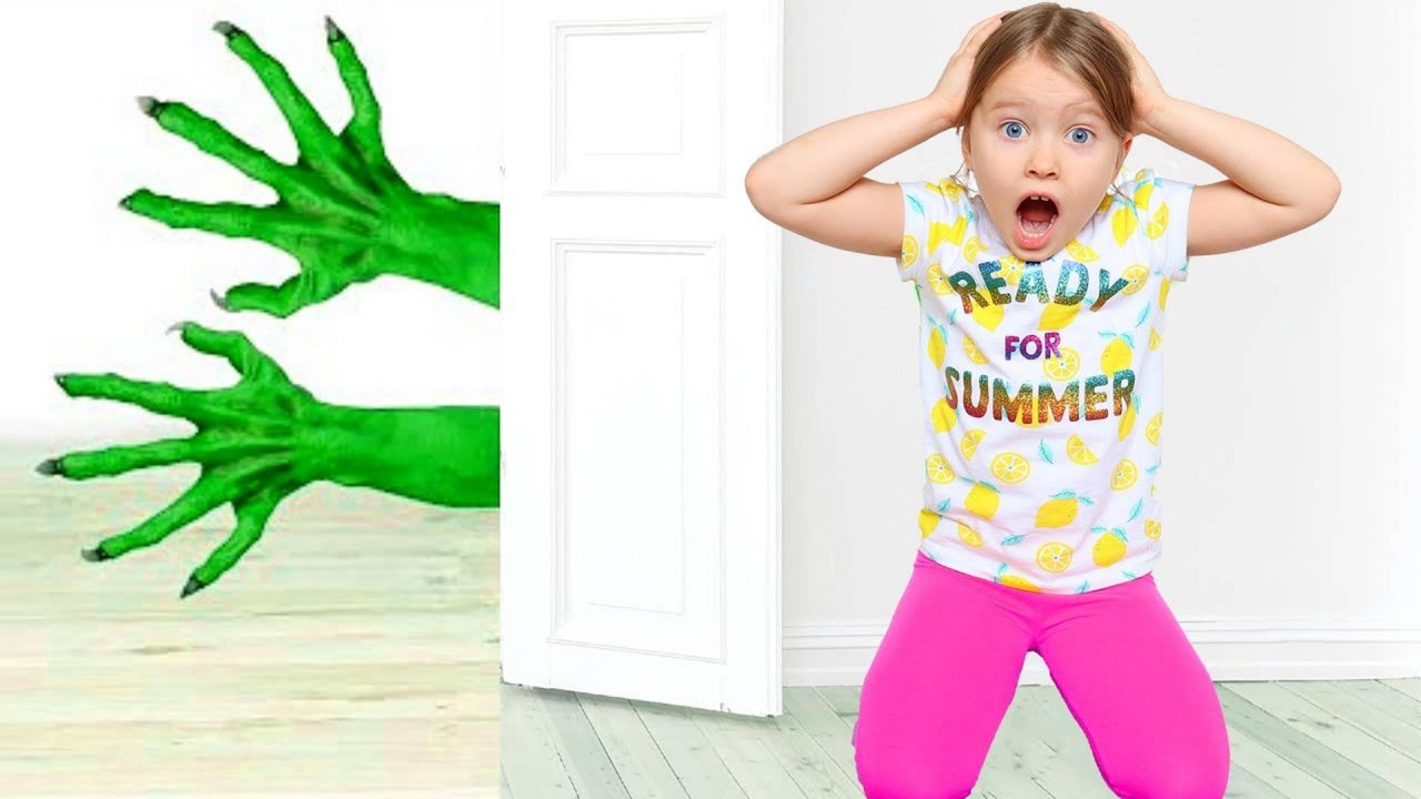 Милана и монстр под кроватью. Monsters under my bed