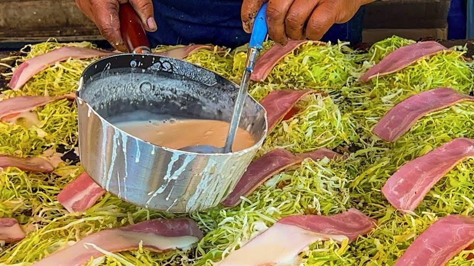 Неделя Японской кухни: Приготовление различных окономияки.