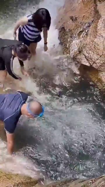 Булькнул в водослив