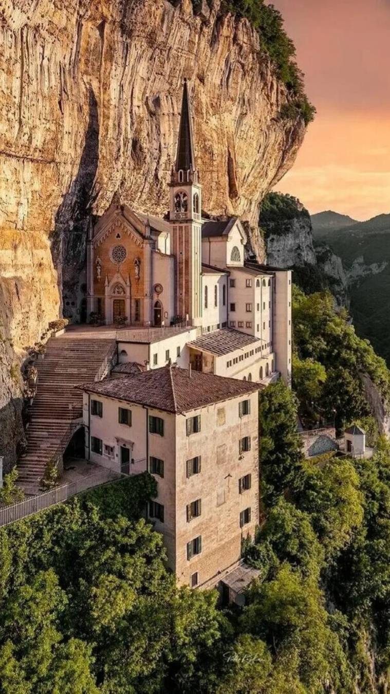 Мадонна Делла Корона, Италия 🌷| #шариклайф