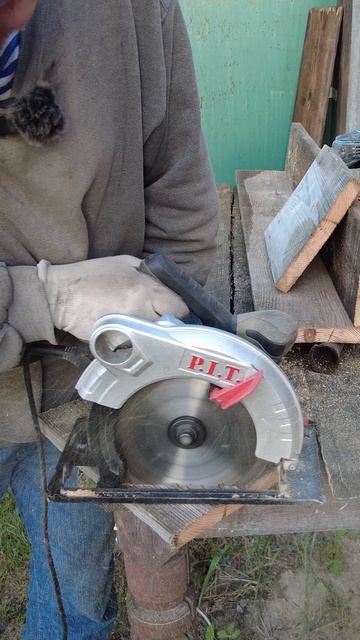 Затея продолжается! Ножки домиком!