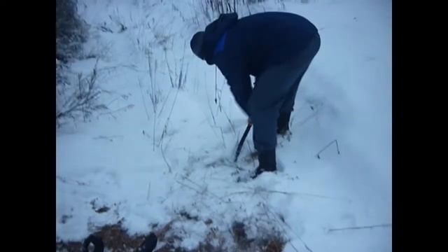 Зимний коп в заброшенной деревне