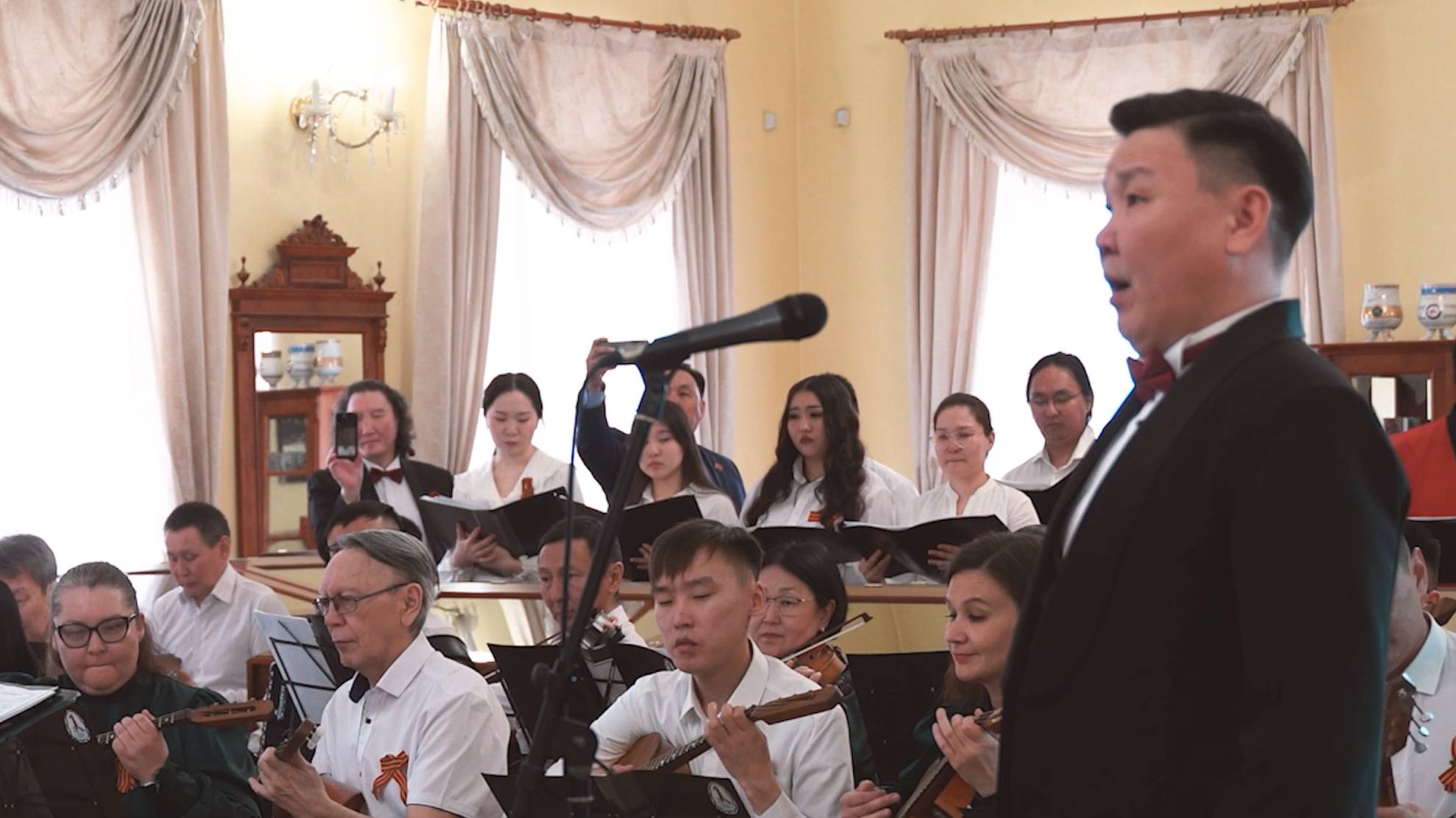 К 90-летию со дня рождения Певца Победы Александра Самсонова состоялся концерт