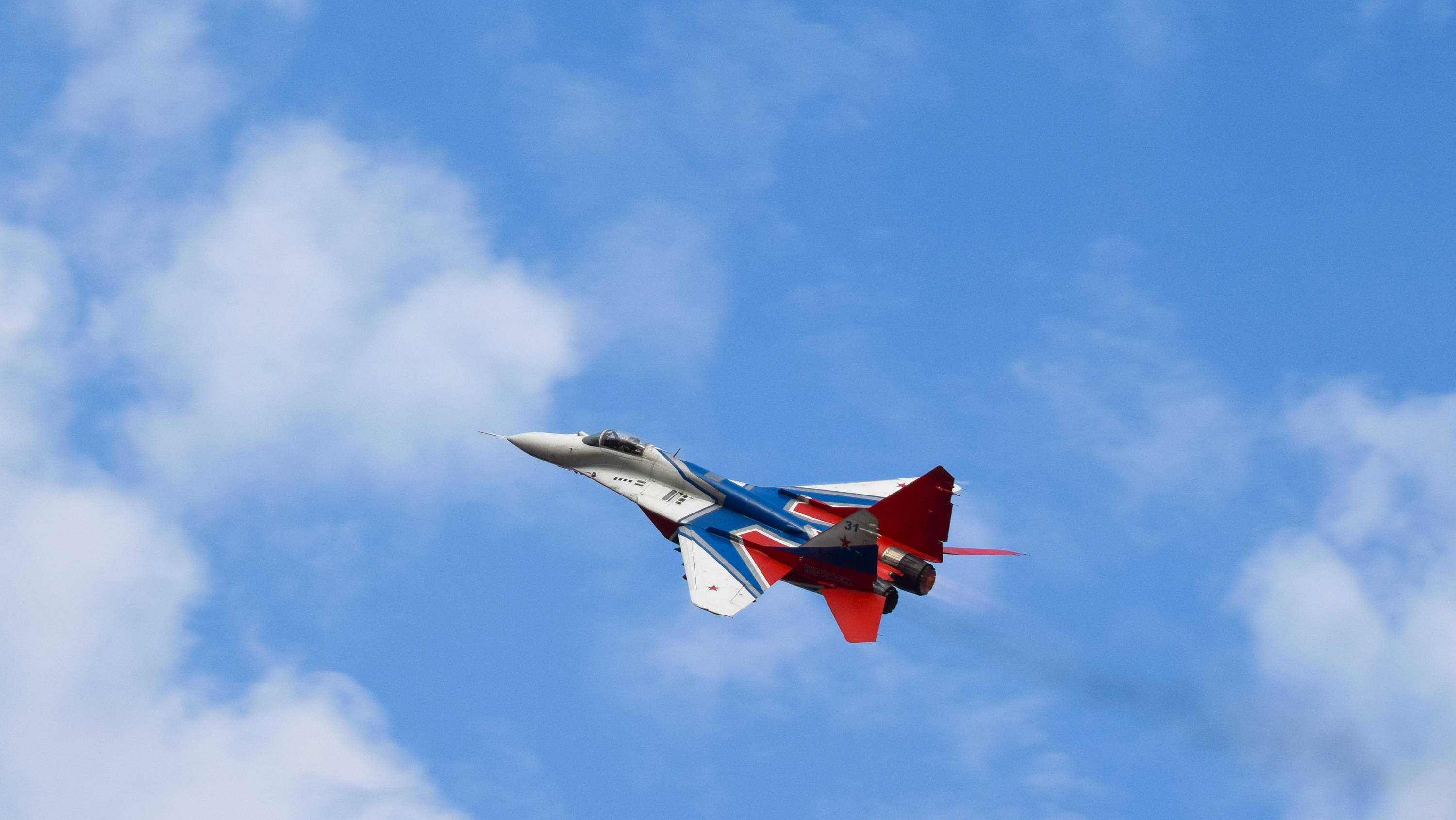 Пилотажная группа Стрижи. Авиашоу в Барнауле (Часть 1)