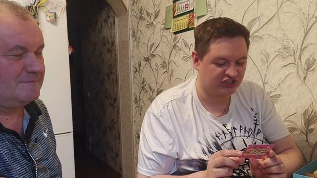 Зеленый цвет Победы ..
или настольные игры ,сквозь расстояния ..