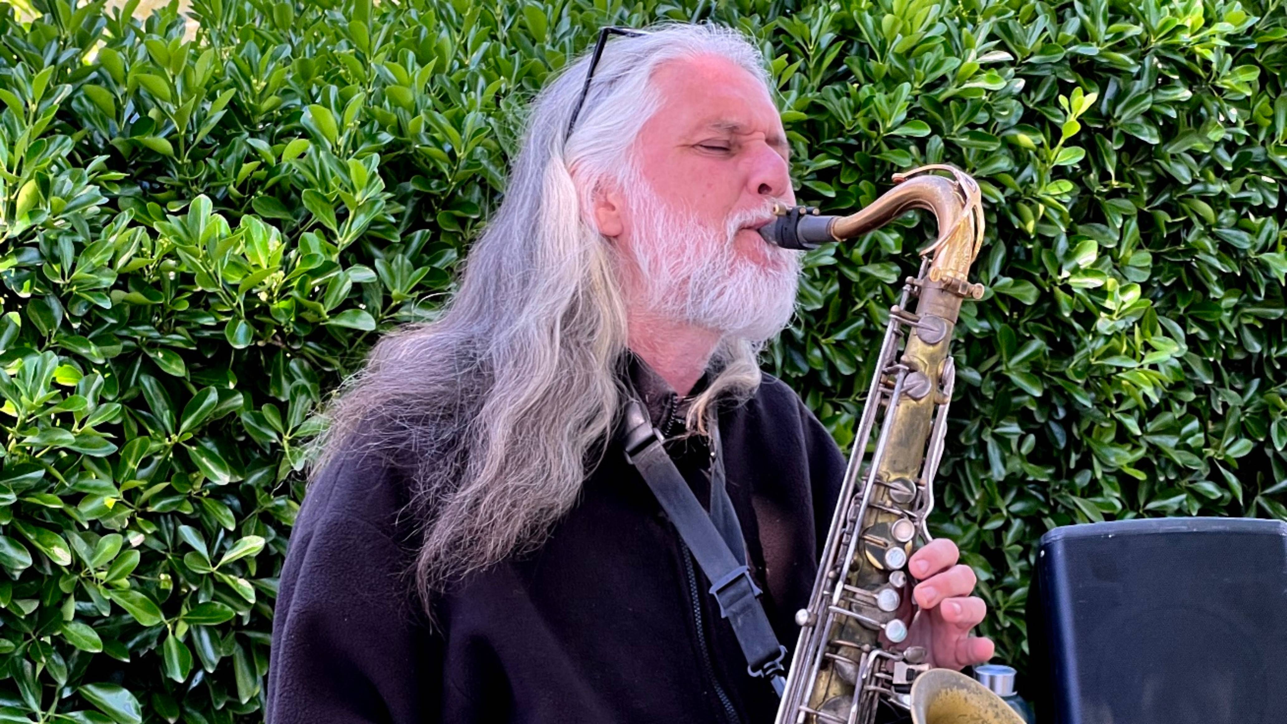 🏰 Cité de "Carcassonne"  Entspannt Saxophon Spielen.Frankreich 🇫🇷...