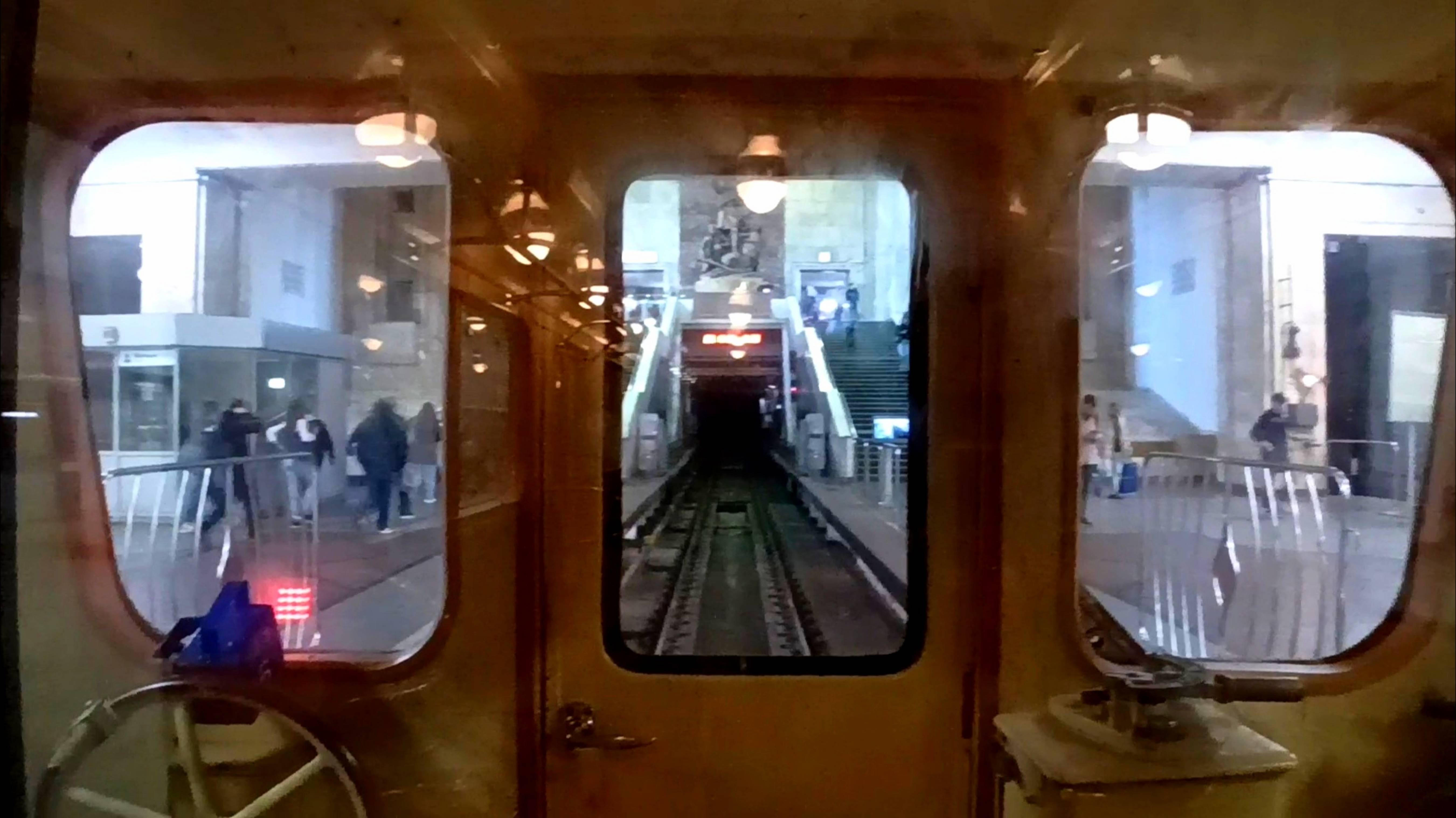 90 лет Московскому Метро - Выставка ретровагонов...