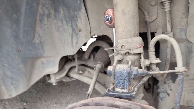 Mitsubishi Outlander  3 замена стоек стабилизатора от нет износа