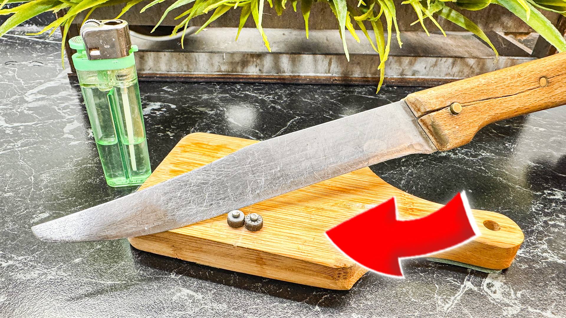 "Запрещенный " метод заточки ножей: Мастера в шоке от этой хитрости!