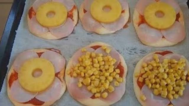 Мини пиццы. Маринкины творинки. Всем МИРА и Добра!