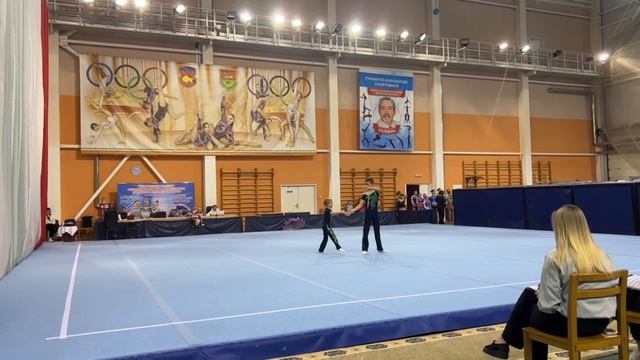 МП 3 спортивный, Слесаревич Демид - Дворецкий Дмитрий, Балансовое упражнение