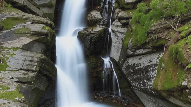 Расслабляющие звуки водопада для сна.  Белый шум