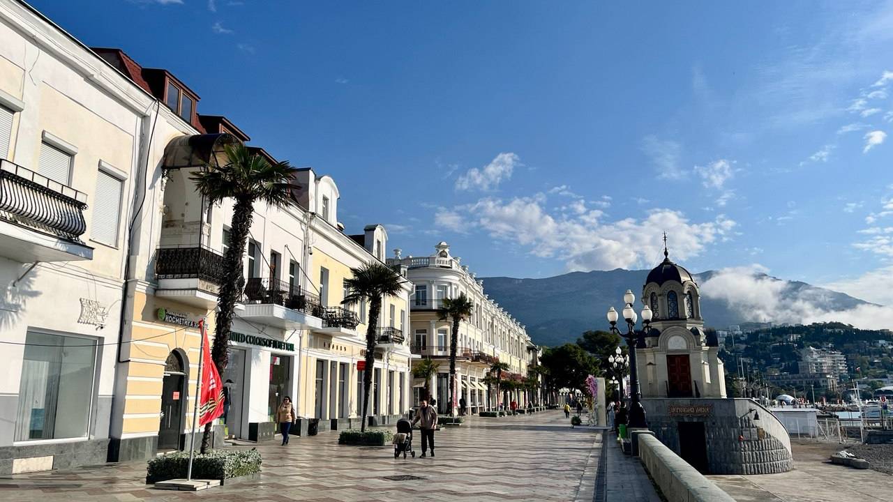 Откройте для себя Ялту: Набережная мечты