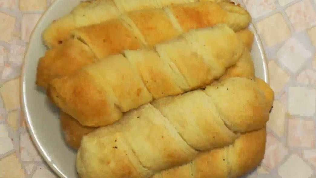 Сосиски в тесте в духовке