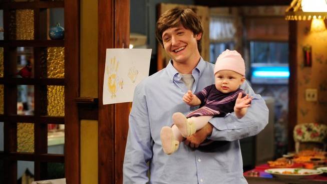 Сериал Воспитывая Хоуп - 2 сезон 3 серия / Raising Hope