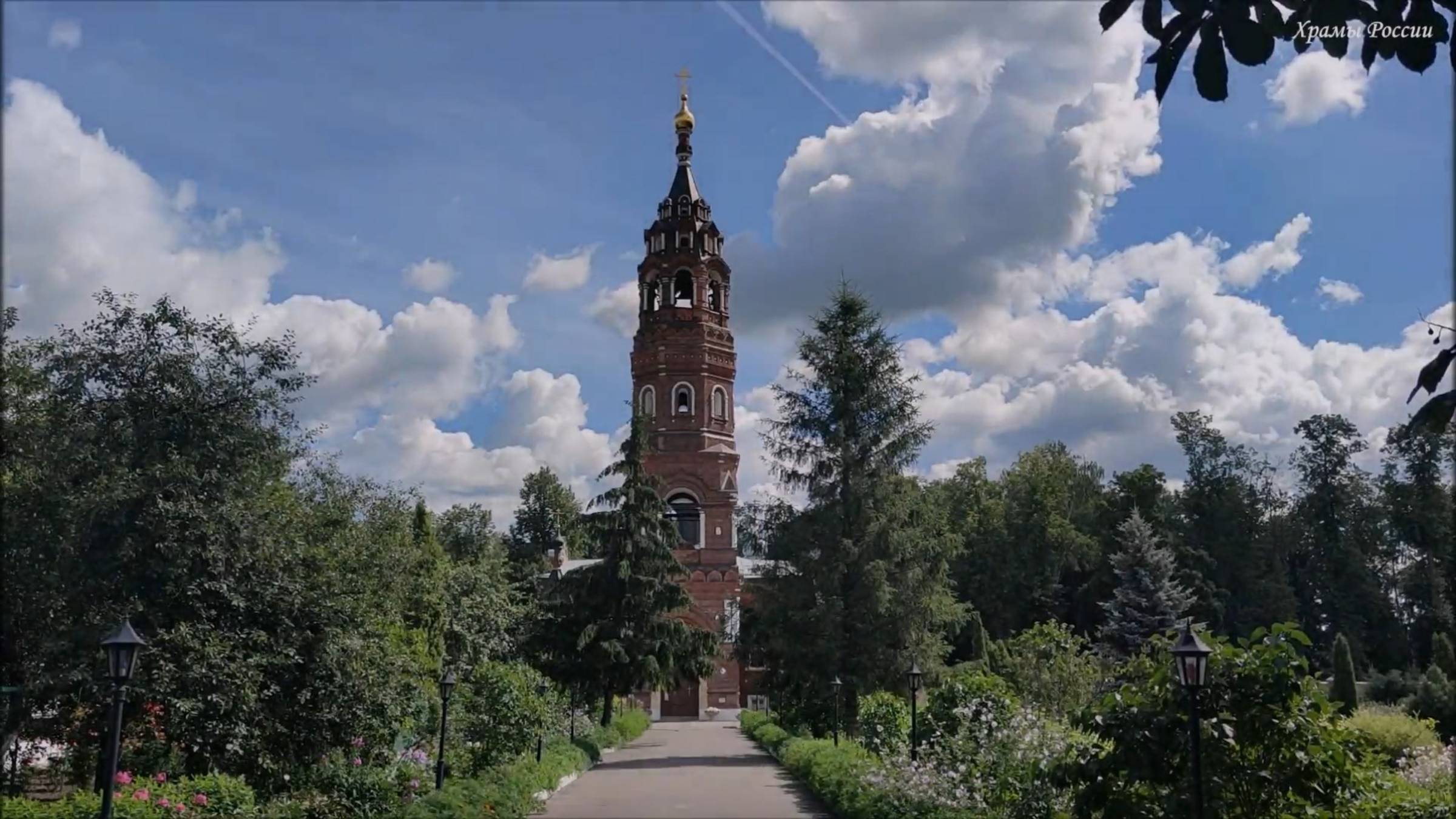 Собор Покрова Пресвятой Богородицы в Покровско-Васильевском монастыре в Павловском Посаде.