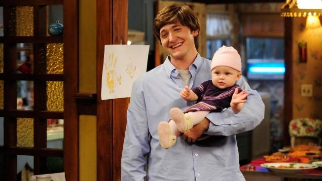 Сериал Воспитывая Хоуп - 2 сезон 11 серия / Raising Hope