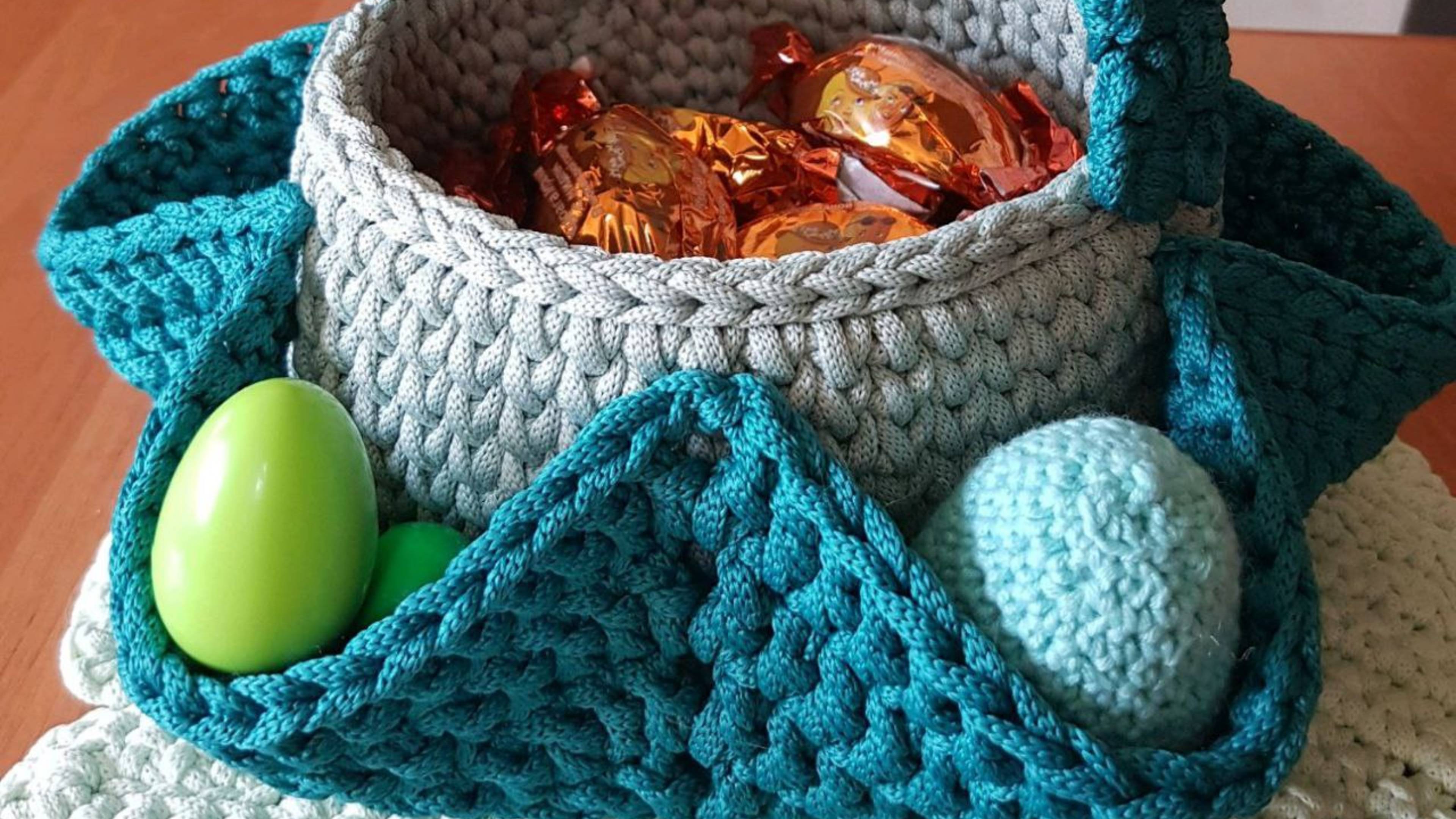 Пасхальная корзинка пришиваем края часть11