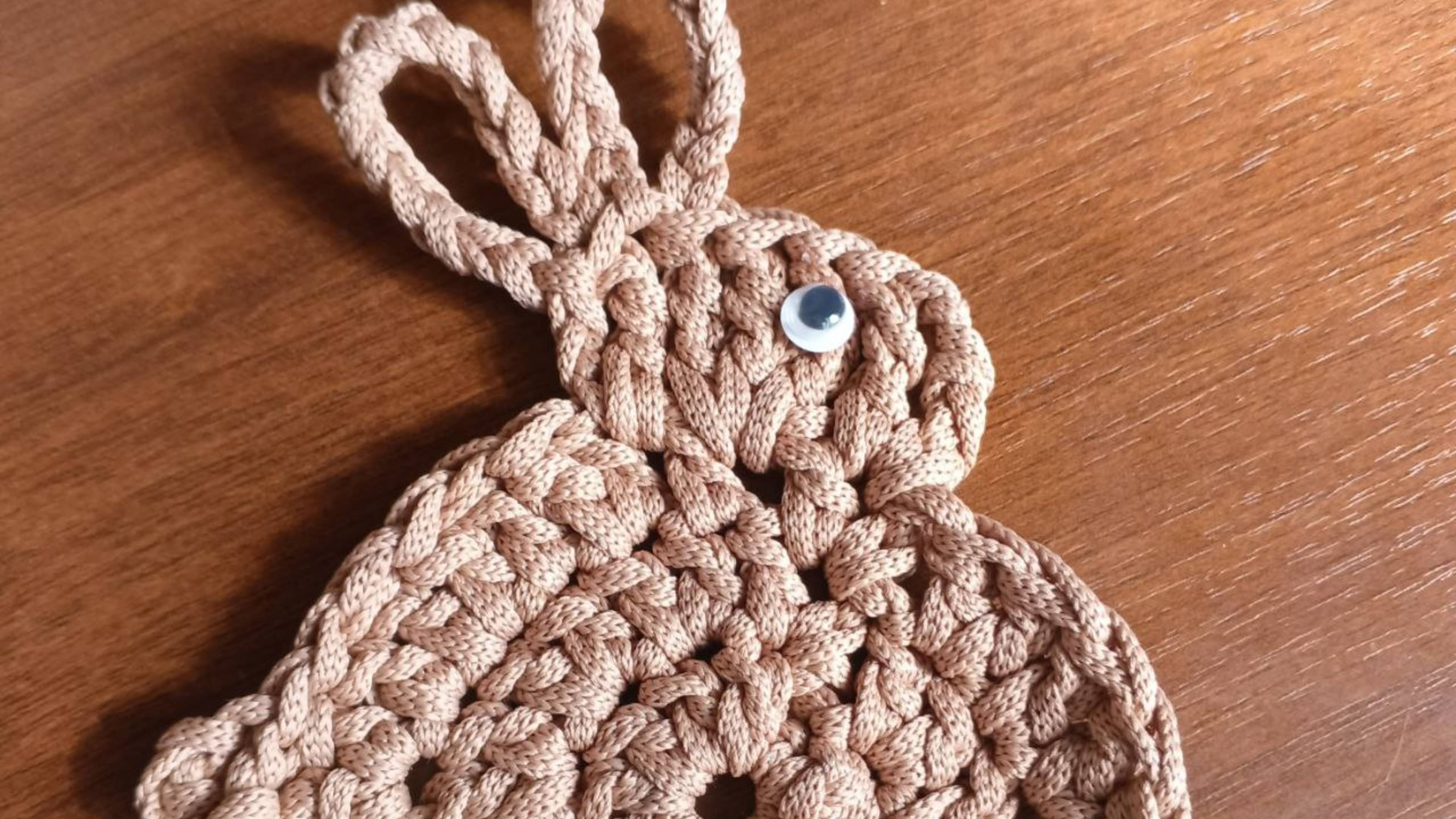 Подставка под чашку "Кролик" из полиэфирного шнура