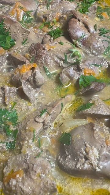 Куриная печень с луком в вкусной подливке !!!
