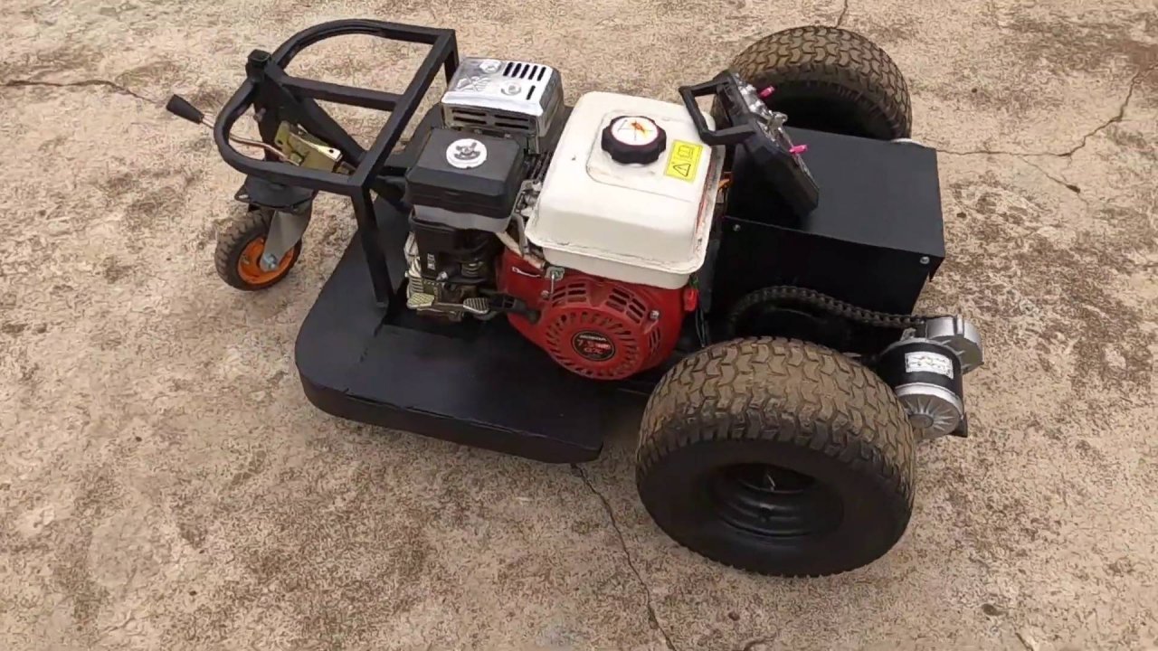 Самодельная радиоуправляемая газонокосилка (2)