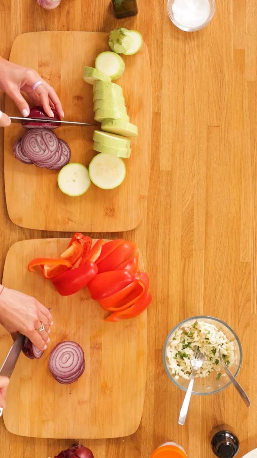 Четвертая серия шоу «ЕШЬ. ГОТОВЬ. ЛЮБИ» уже на канале!