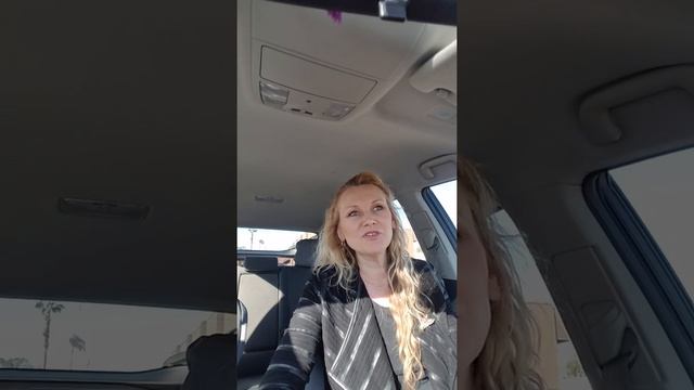 Чем опасны репетиции в машине? Как управлять голосом в глухой акустике. |Вокальная акустика Видео#1