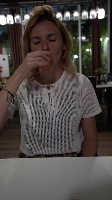 Нашли в Таиланде ресторан с безлимитными напитками всего за 50$