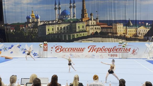 ЖГ 3 спортивный,  Сухорукова Мария -  Полковникова Алена - Авсеенко Кира, Балансовое упражнение