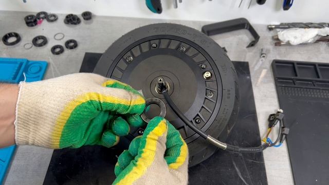 Ninebot Max G3 как установить сальники на мотор.