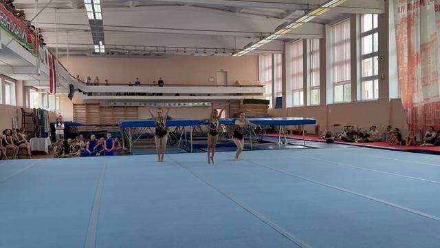 Тр 2 спортивный,. Сарымсакова Элина, Михайленко Сарра, Танова Дарья, Темповое упражнение