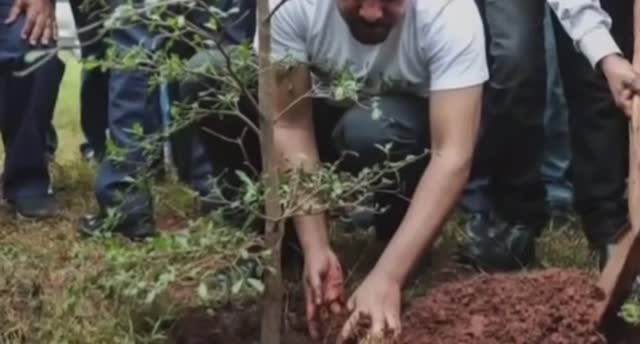 ... Люди которые спасают нашу Планету....