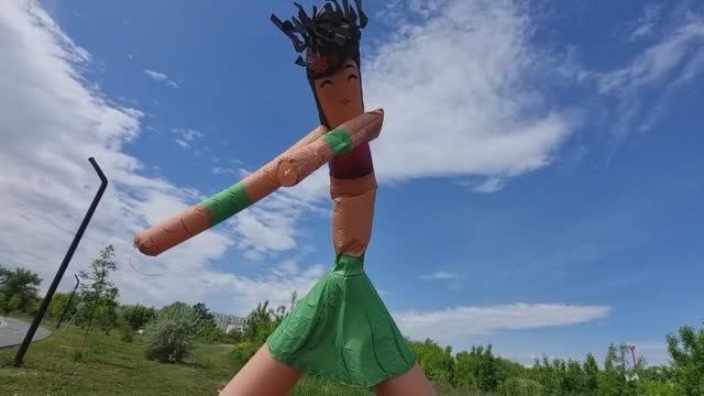 Аэромен Таитянка— пляшущий человек