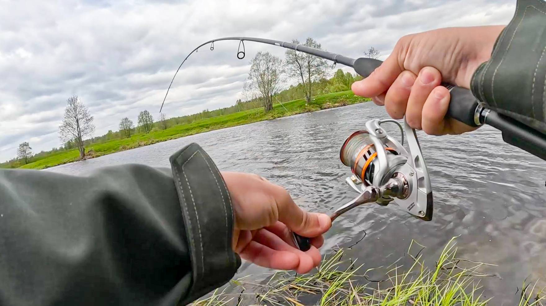 КАК Я ищу РЫБУ на НОВОЙ РЕКЕ. Рыбалка на спиннинг, ловля щуки