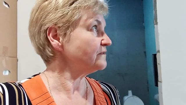 Вчера был суетливый день.Взяли кота,отправили посылку,забыла телефон.