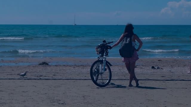 Пляж у Анапки  //  АНАПА, 1 июня 2025 года