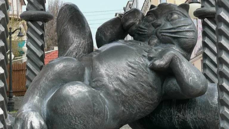 Путеводитель по Казани. Казанский Кот и другие обитатели улицы Баумана