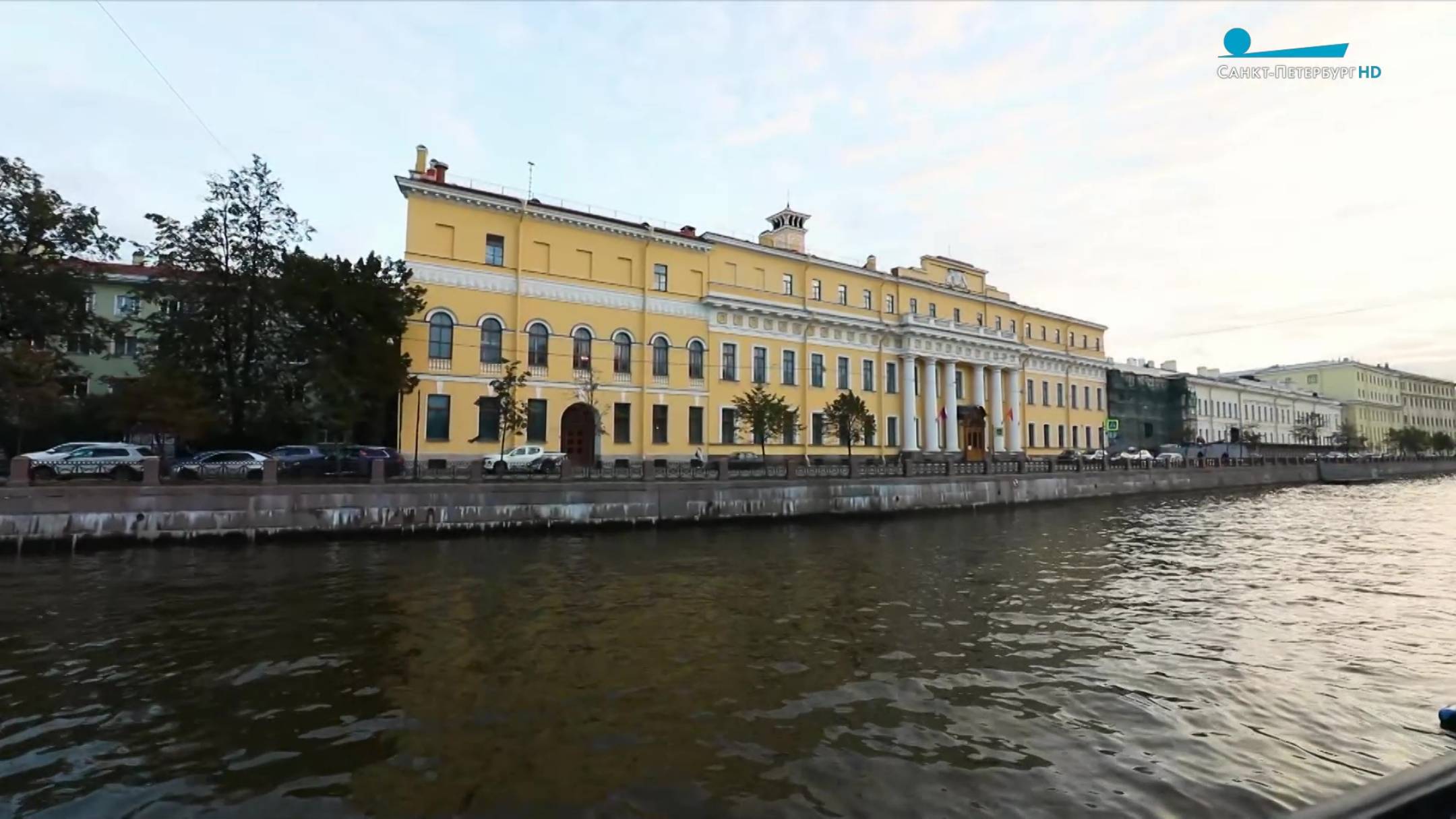 Ленинградское детство в дворцовых интерьерах: к столетию легендарного Дома учителя