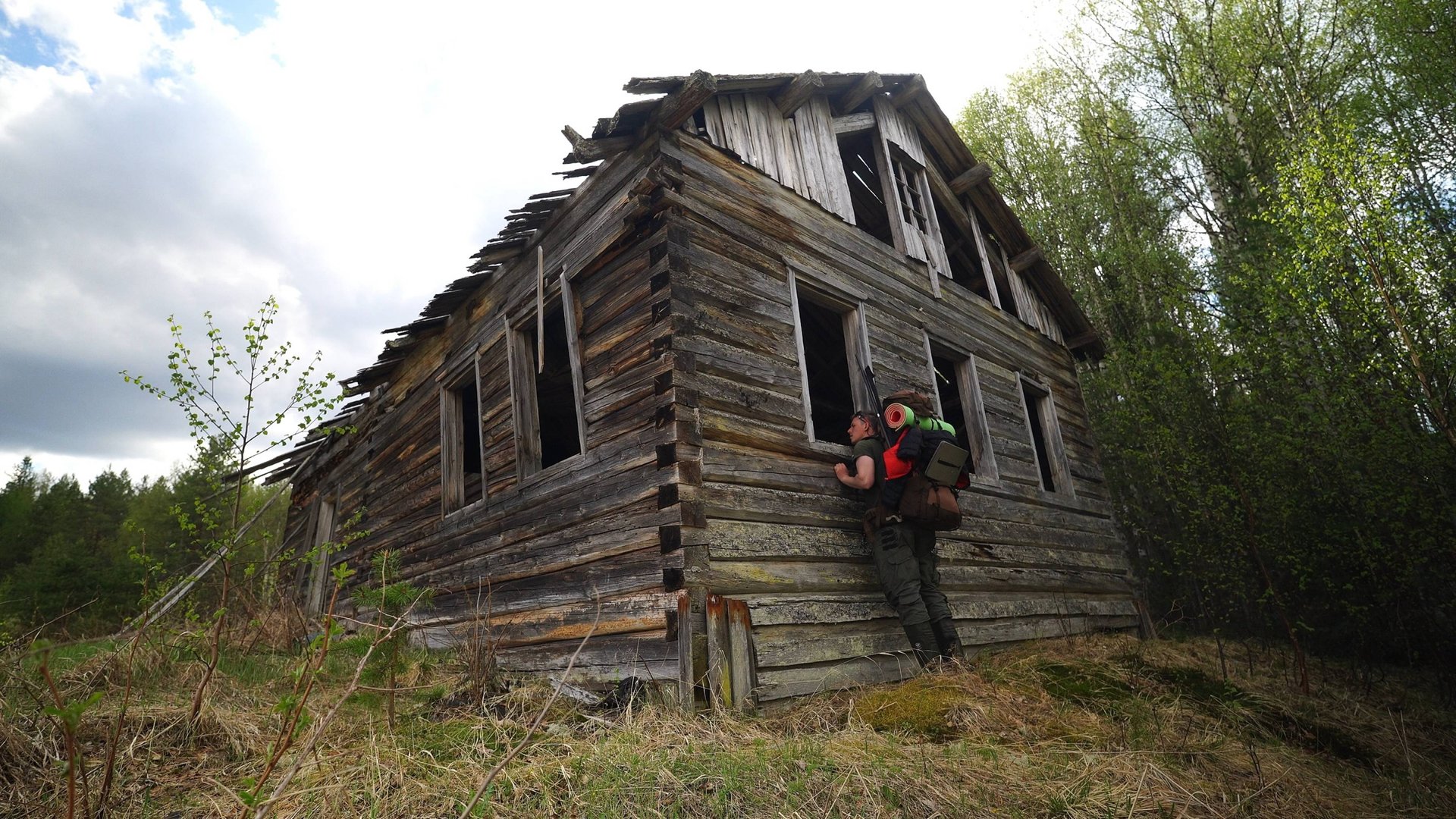 3 дня в дикой тайге.  Непроходимый лес.  Хариус на таёжной речке. Готовлю хариуса на костре.