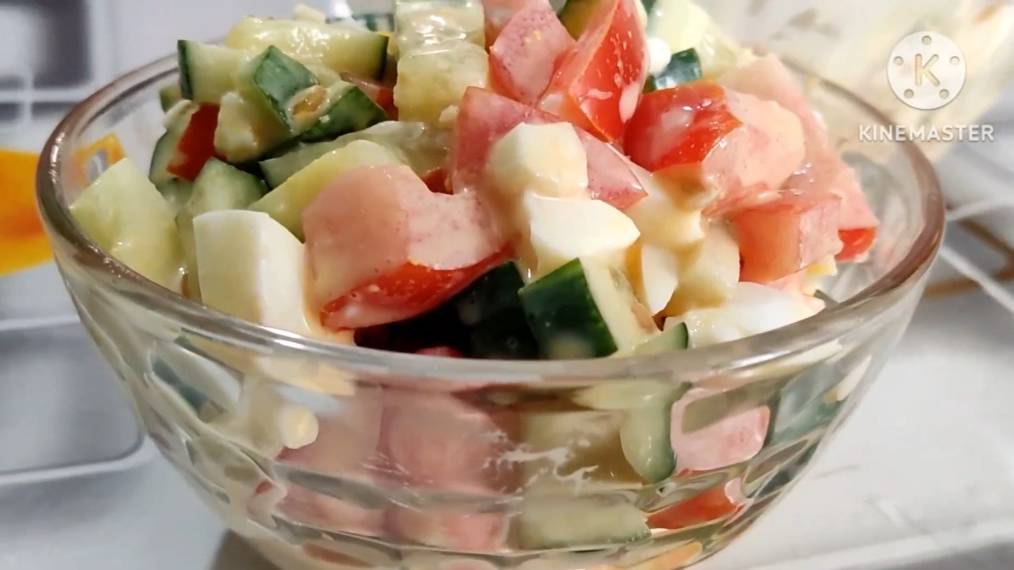 Салат из огурцов и помидоров. Рецепт салата на каждый день