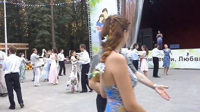 ТАНЦУЕМ классику.